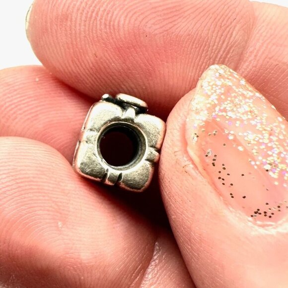 Pandora Present Gift Box Charm 925 ALE Sterling Silver Birthday Holiday - Picture 4 of 5